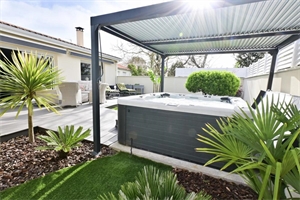 villa à la vente -   17200  ROYAN, surface 249 m2 vente villa - UBI466592042